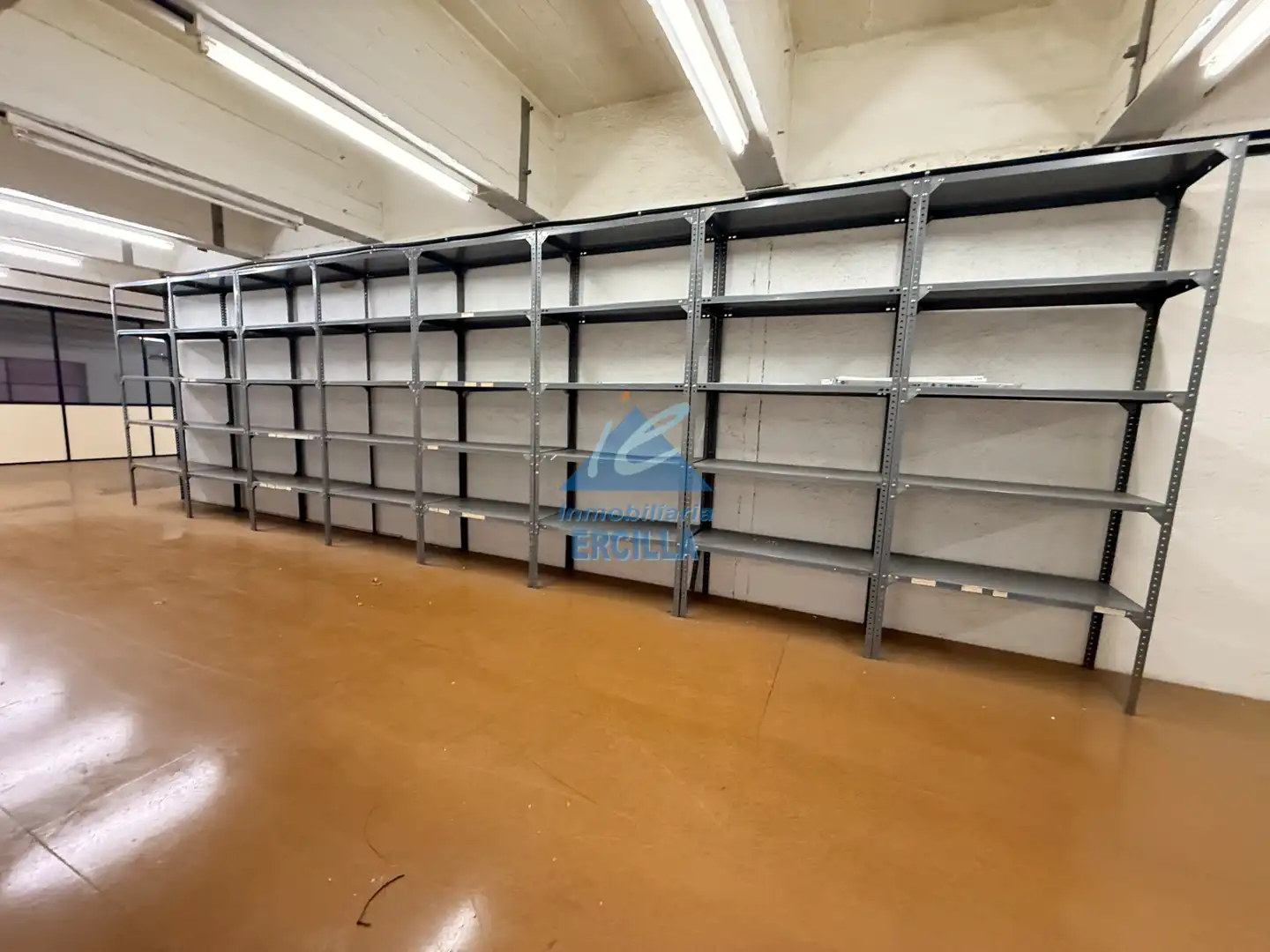 Nau industrial en venda en Sondika
