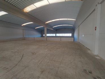 Industriegebäude zur Miete in La Geltrú - Sant Jordi