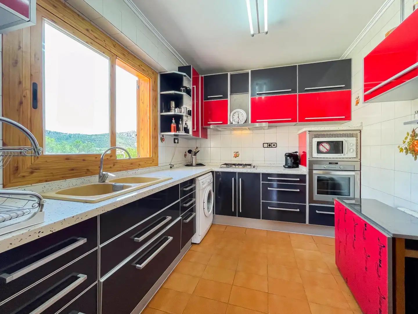 Cuina de Casa o xalet en venda en Chera amb Calefacció, Terrassa i Traster