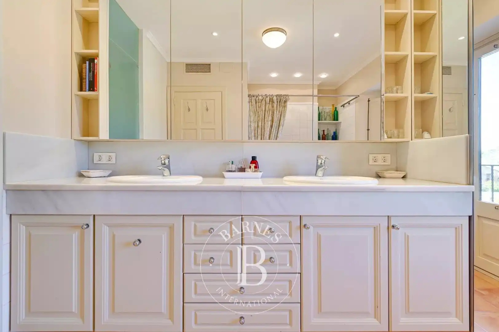 Bathroom of Country homes for sale in Torrent (Girona)  with Private garden, Terrace and Swimming Pool