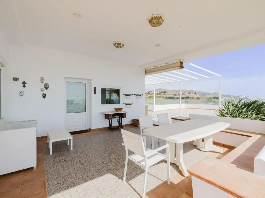 Terrassa de Casa o xalet en venda en Torrox amb Aire condicionat, Calefacció i Jardí privat