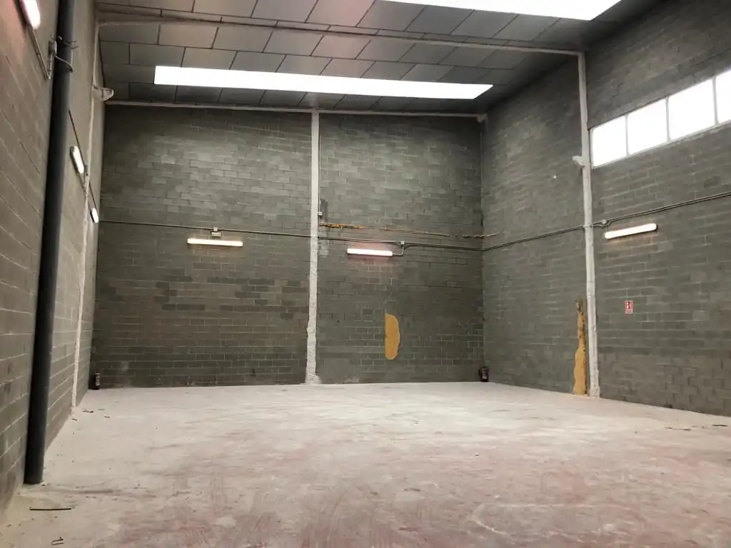Industrial building to rent in Carrer de l'Oliverar 12, imagen 5