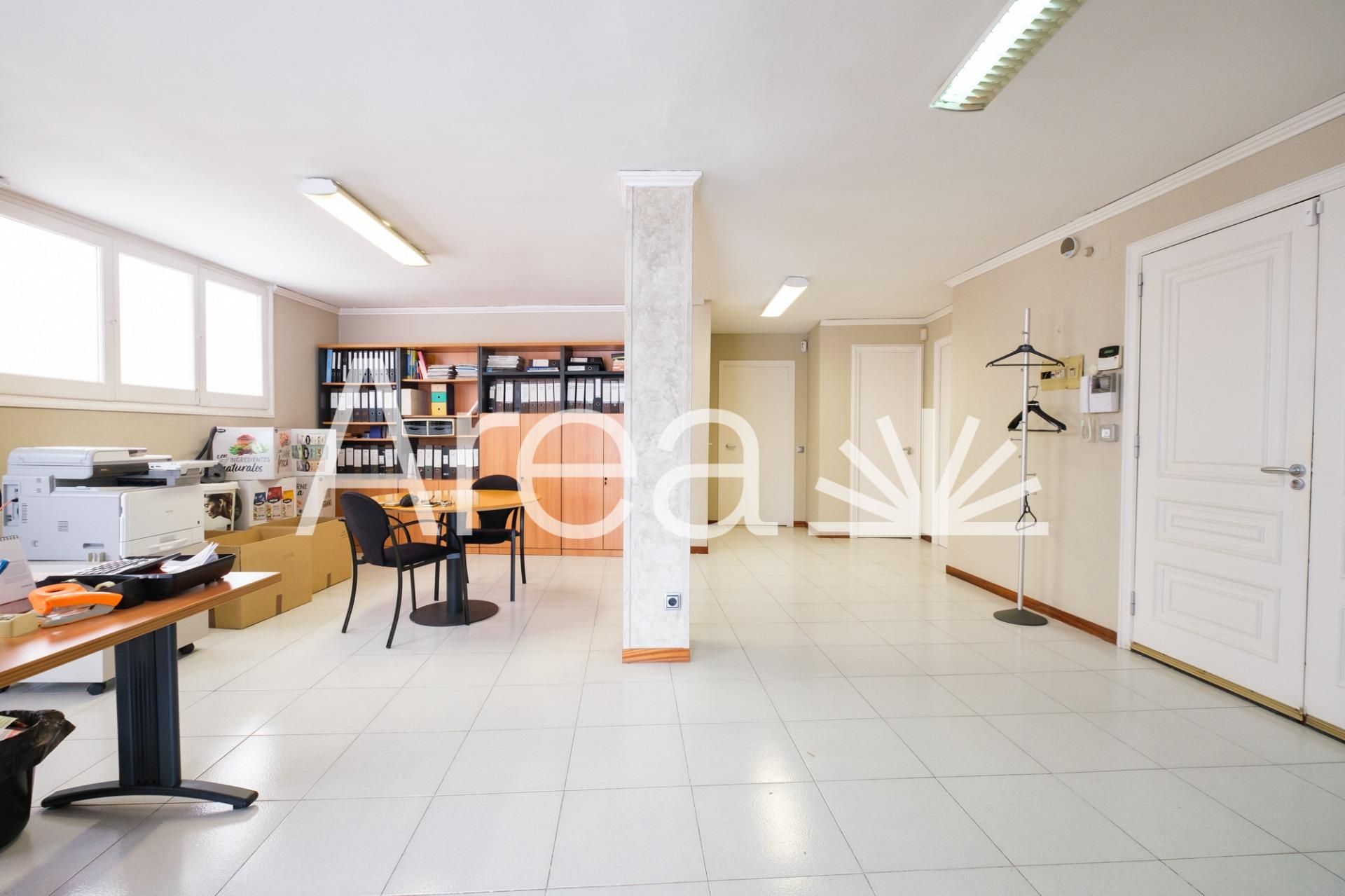 Office for sale in Arenys de Mar  with Air Conditioner, Heating and Storage room