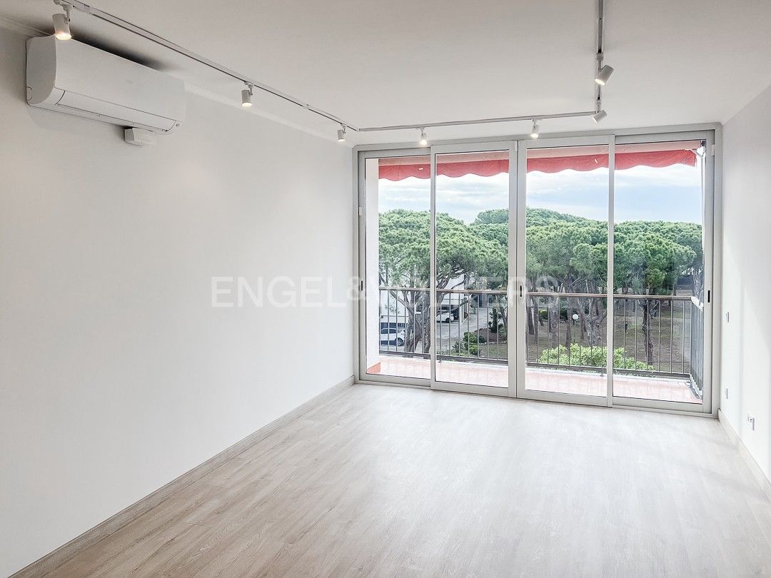 Sala de estar de Apartamento de alquiler en Gavà con Aire acondicionado, Calefacción y Parquet