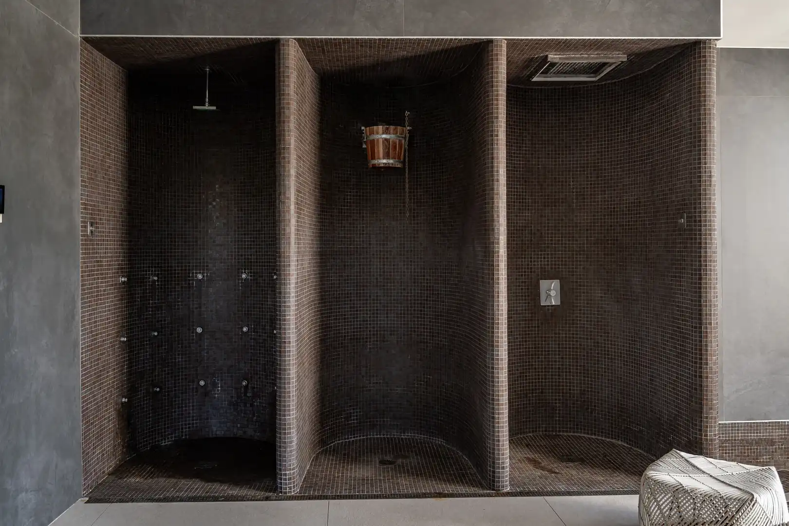 Bathroom of Ground floor for sale in Estepona  with Air Conditioner, Private garden and Terrace