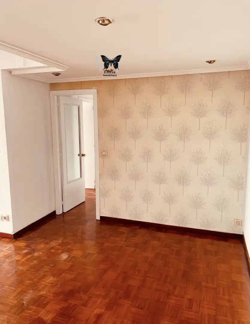 Piso en venta en Mieres (Asturias) con Terraza y Trastero