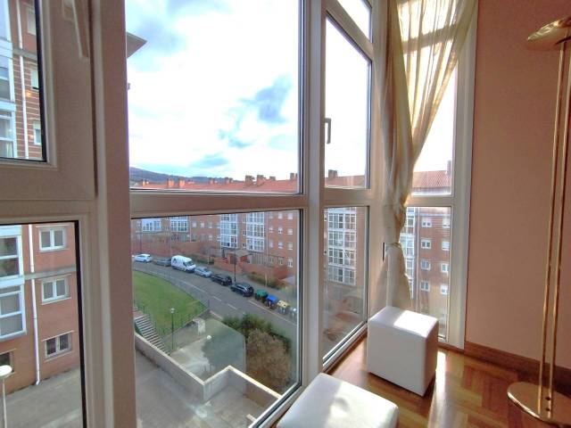 Piso en Venta en Calle GARATE en Txurdinaga