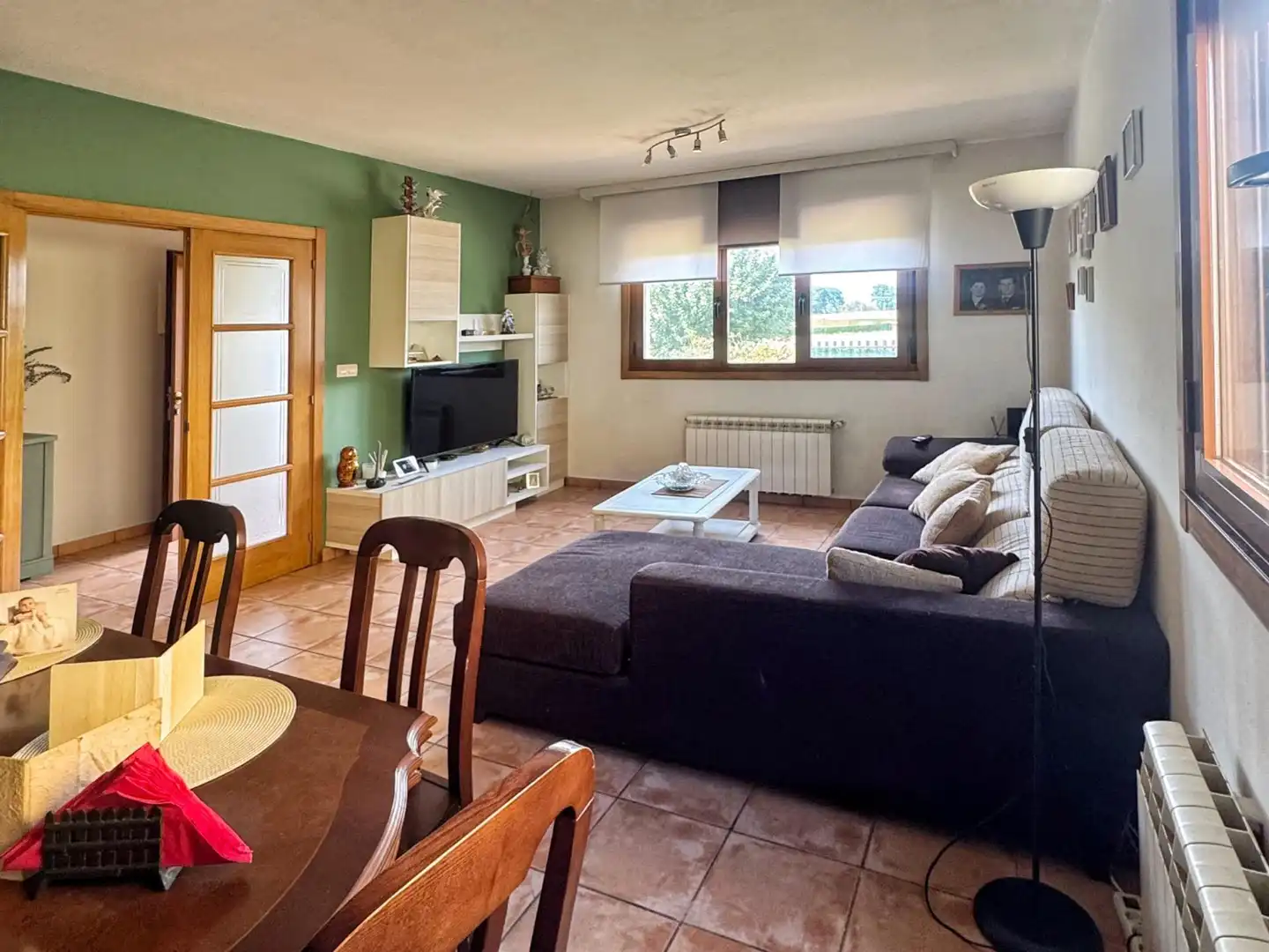 Sala de estar de Casa o chalet en venta en Lalín con Calefacción, Jardín privado y Amueblado