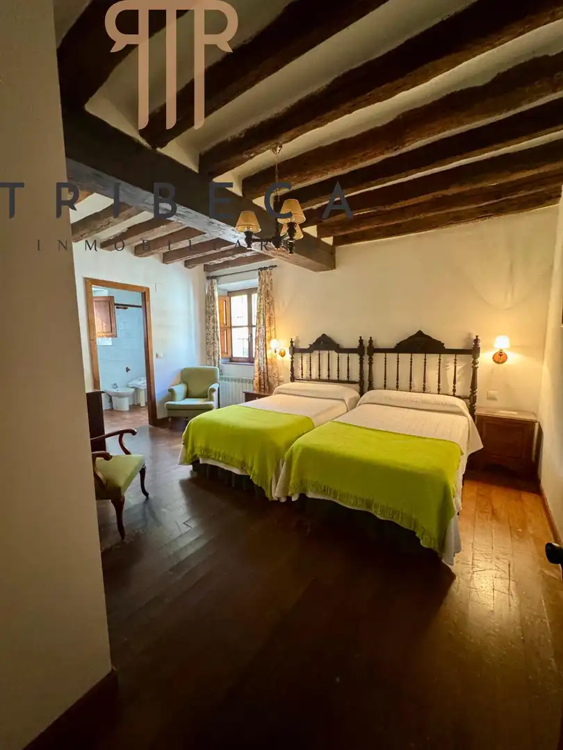 Schlafzimmer von Country house zum Verkauf in Valdáliga