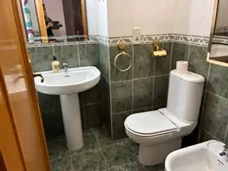 Baño de Piso en venta en Zaragoza con Calefacción, Terraza y Trastero