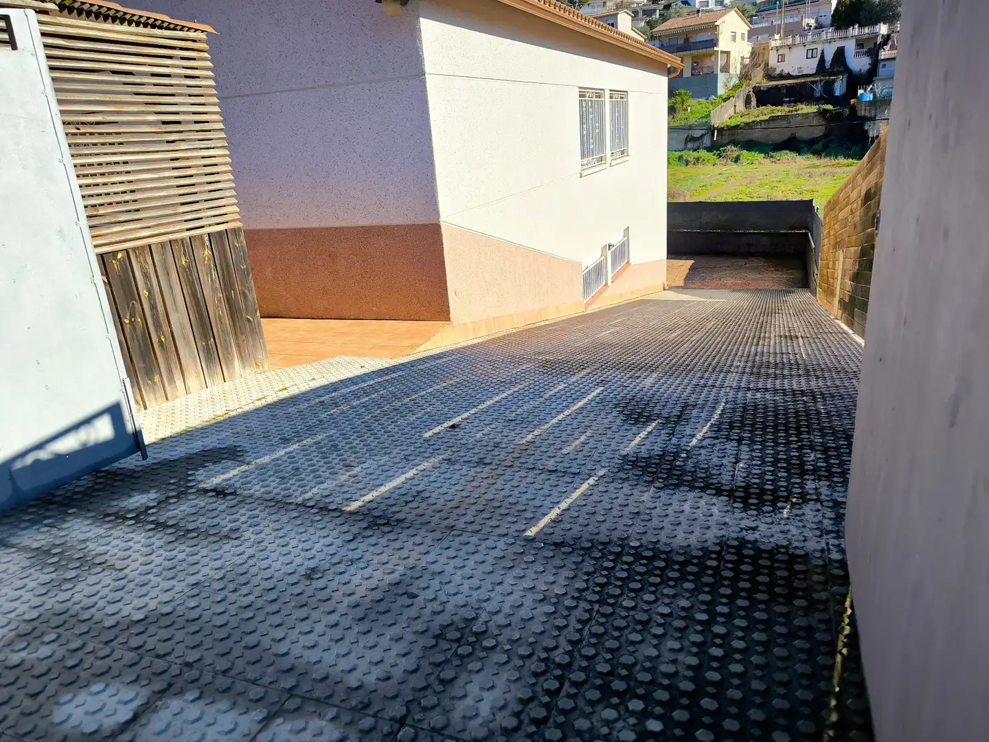 Vista exterior de Casa o chalet en venta en Lliçà d'Amunt con Aire acondicionado, Calefacción y Jardín privado