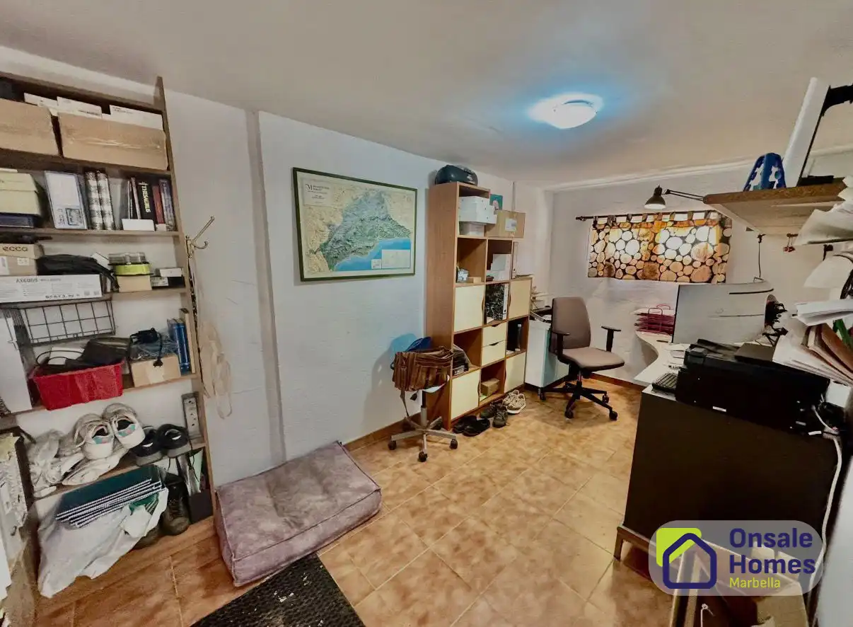Detached homes for sale in Fuengirola  with Air Conditioner, Terrace and Balcony