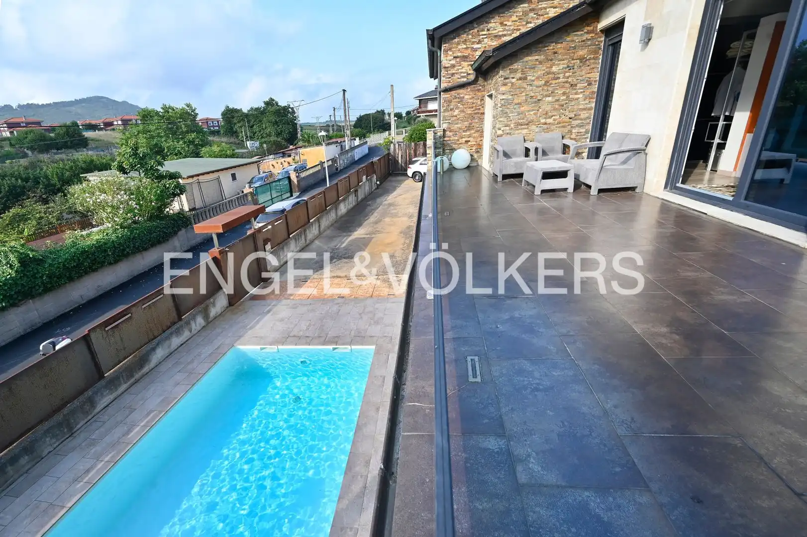 Terrassa de Casa o xalet en venda en Piélagos amb Calefacció, Jardí privat i Terrassa