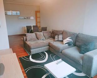 Sala d'estar de Dúplex de lloguer en Narón amb Calefacció