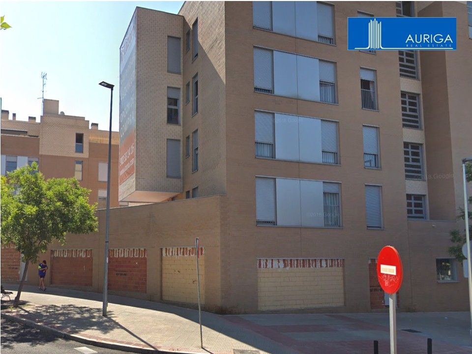 Vista exterior de Local en venda en Torrejón de Ardoz amb Aire condicionat