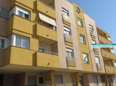 Duplex con ascensore in vendita a ALGEZARES 130