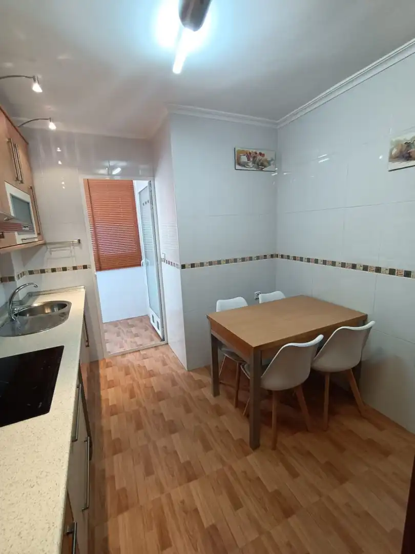 Küche von Wohnung zur Miete in Jaén mit Klimaanlage, Terrasse und Möbliert