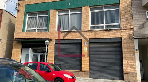 Foto 2 von Fabrikhallen zum Verkauf in Carrer Mare de Déu de Montserrat, 4, Pallejà, Barcelona