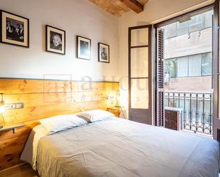 Bedroom of Flat for sale in  Barcelona Capital  with Air Conditioner, Heating and Balcony