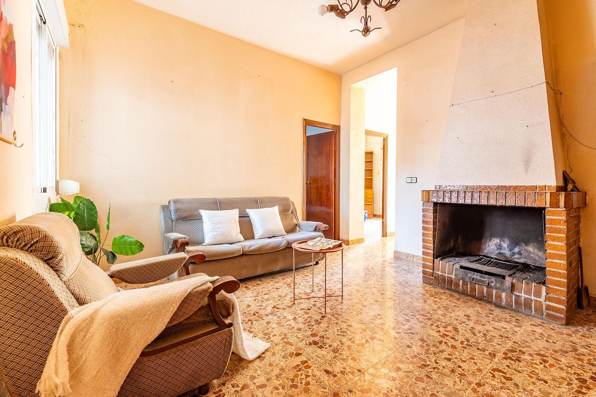 Sala d'estar de Casa o xalet en venda en Molina de Segura amb Calefacció, Terrassa i Traster