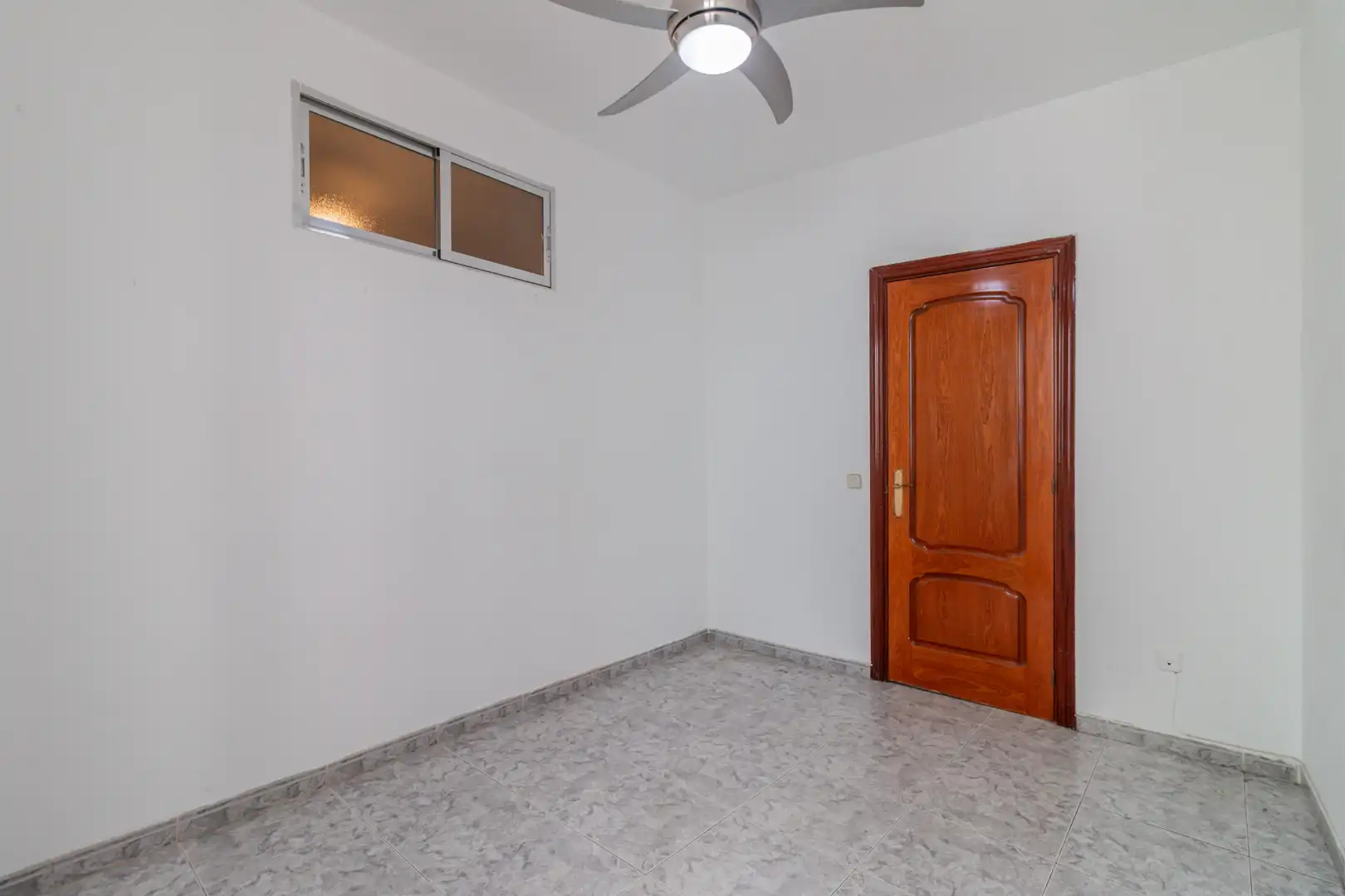 Piso en venta en Madrid con Horno y Lavadora