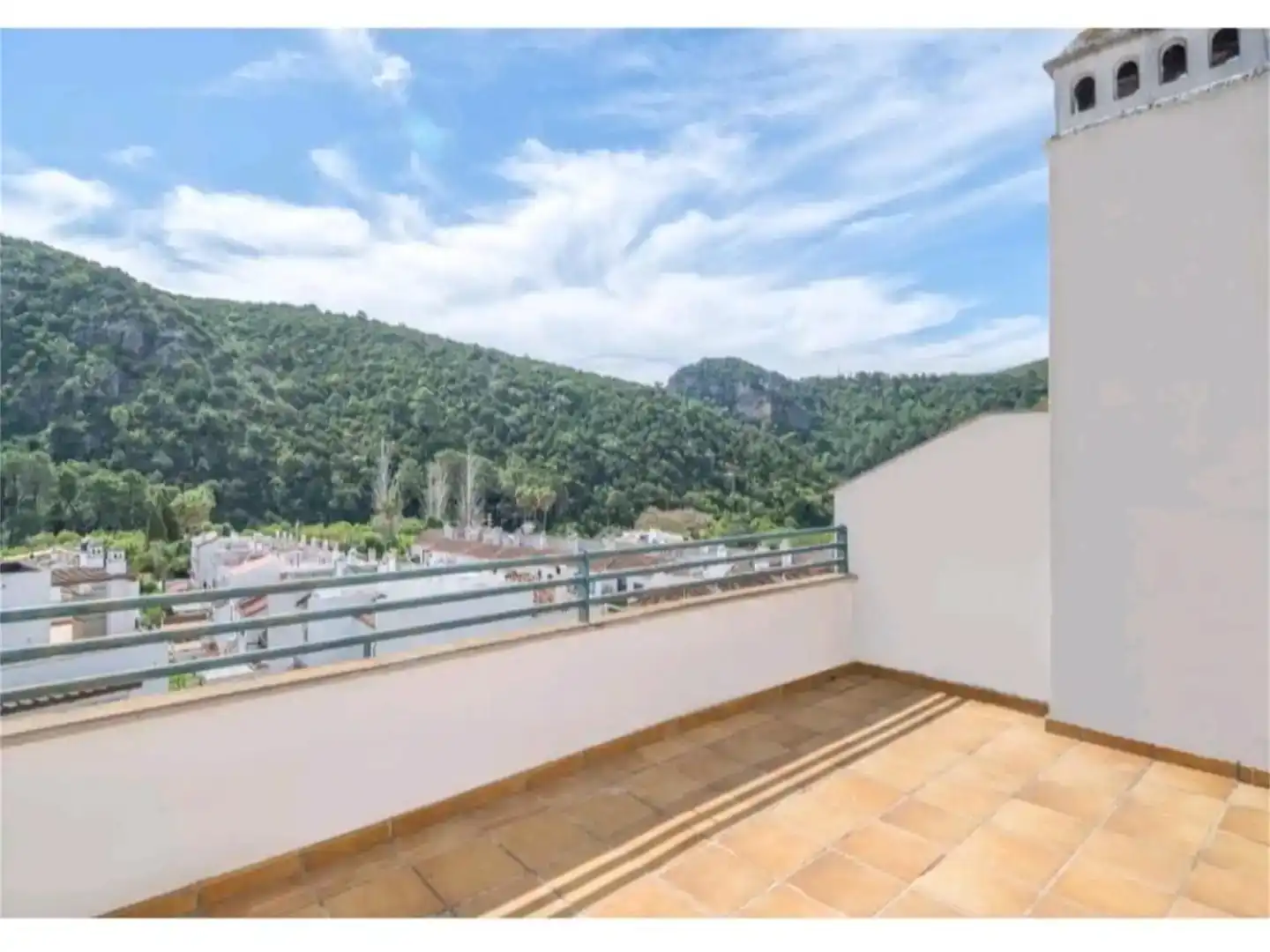 Terrassa de Casa o xalet en venda en Benahavís amb Aire condicionat, Piscina i Balcó