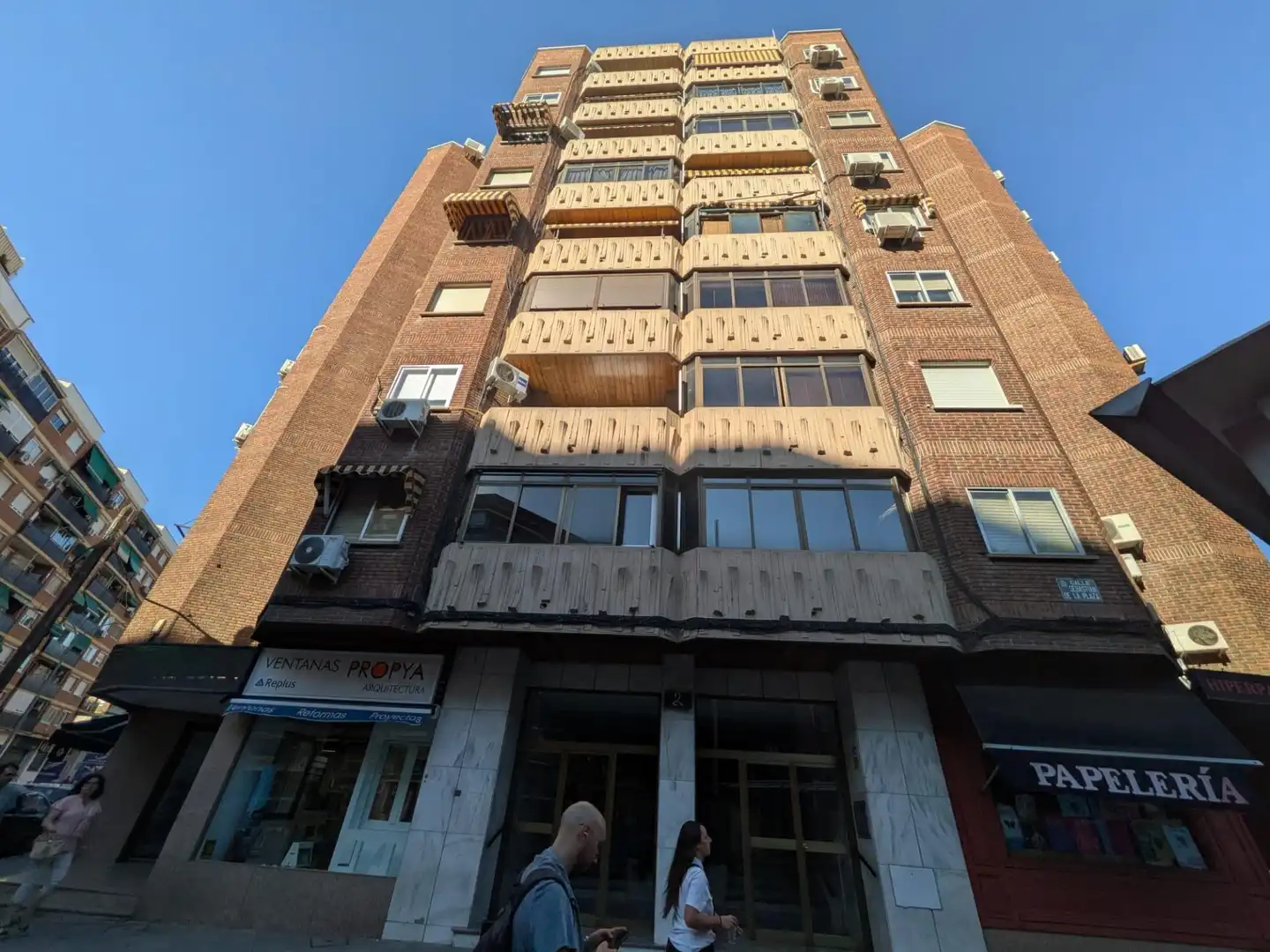Vista exterior de Dúplex en venta en Alcalá de Henares con Aire acondicionado