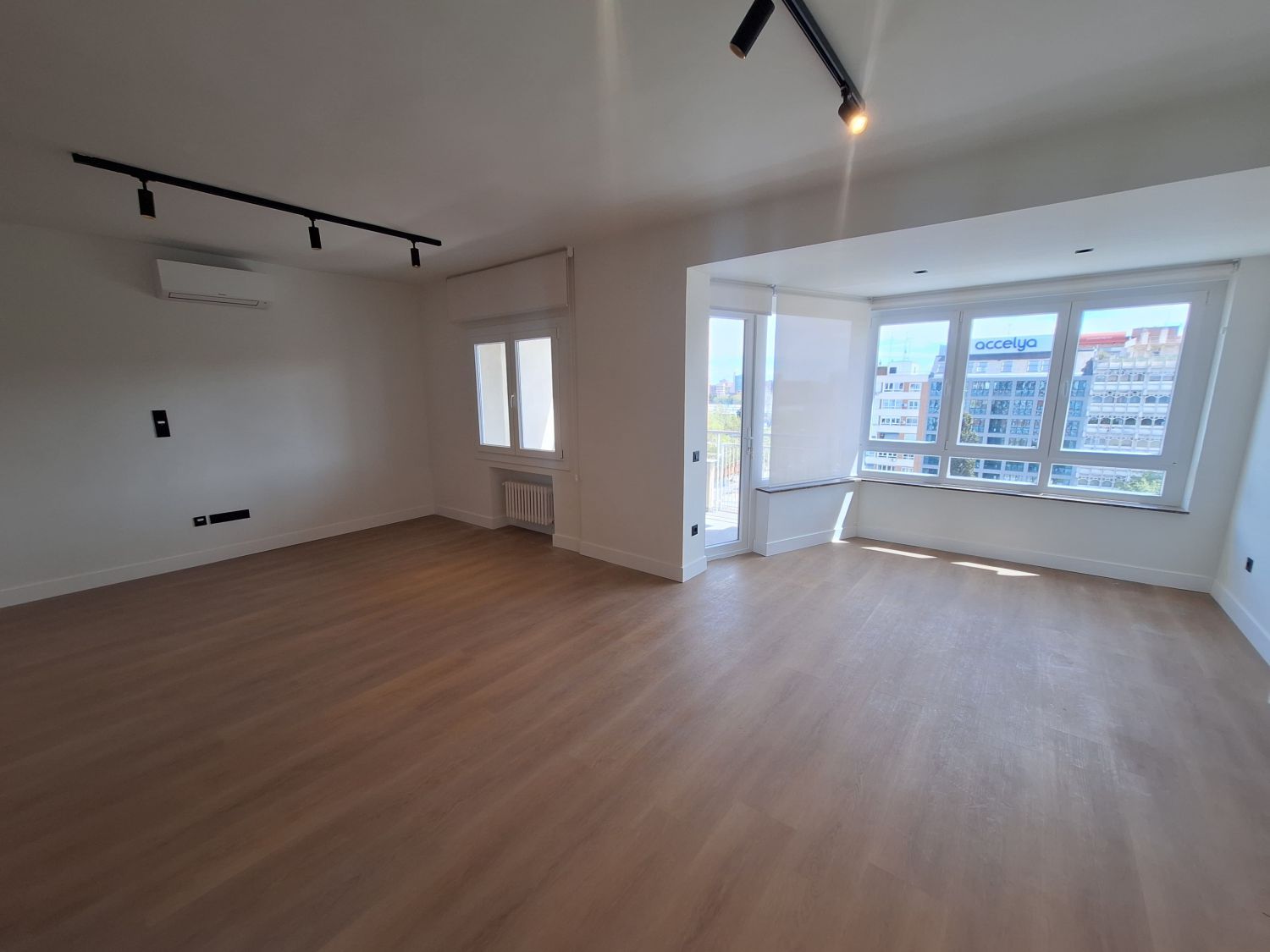 Attic to rent in Castellana, Almenara -Ventilla