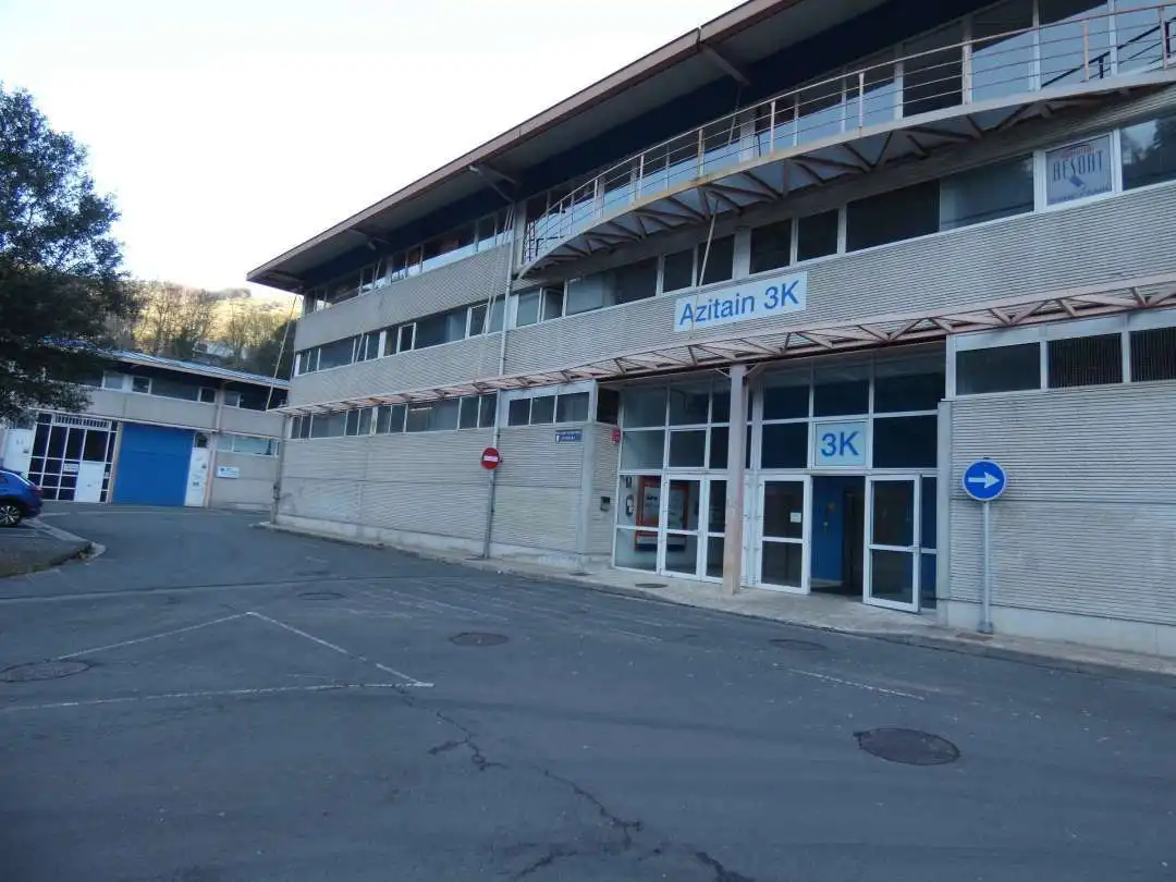 Oficina amb ascensor en venda a Eibar