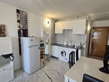 Studio avec ascenseur à vendre à sector delta muga