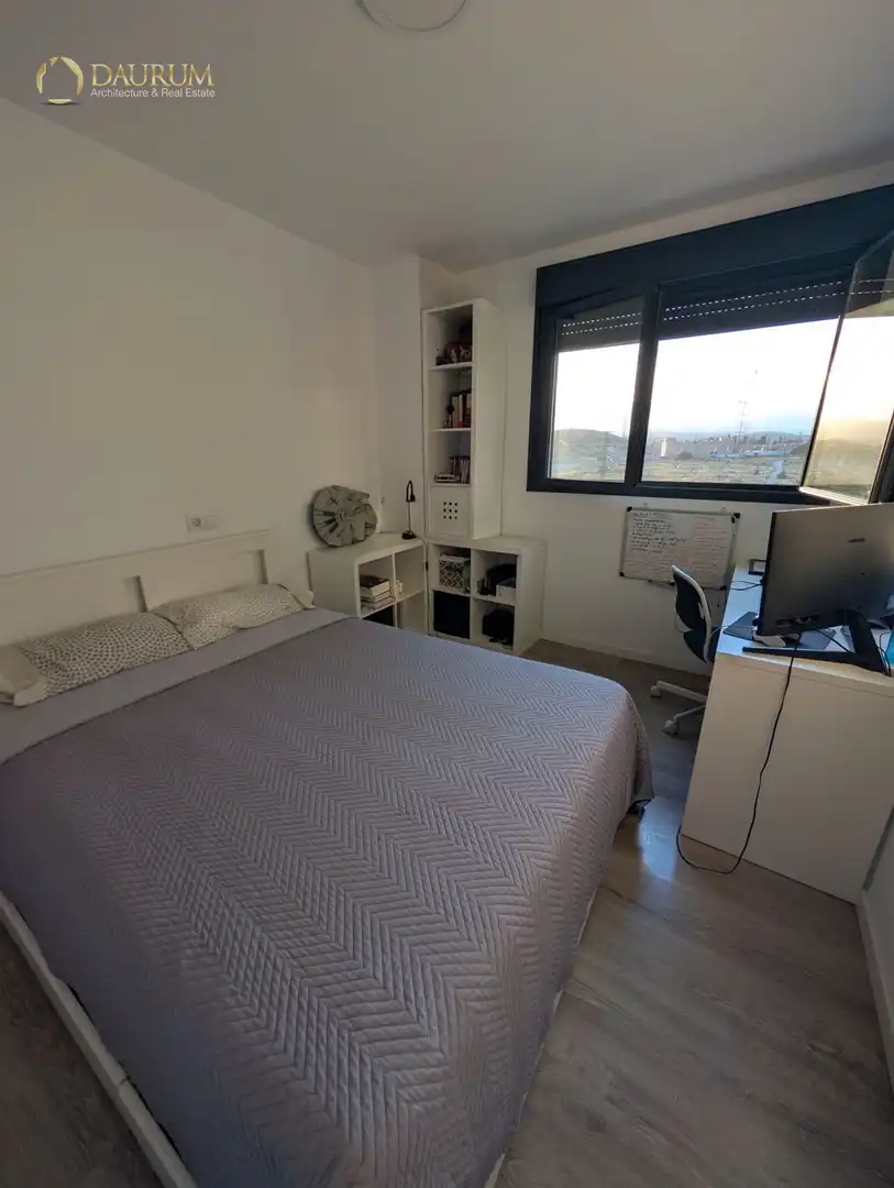 Habitación de Piso en venta en Alicante / Alacant con Aire acondicionado, Calefacción y Terraza