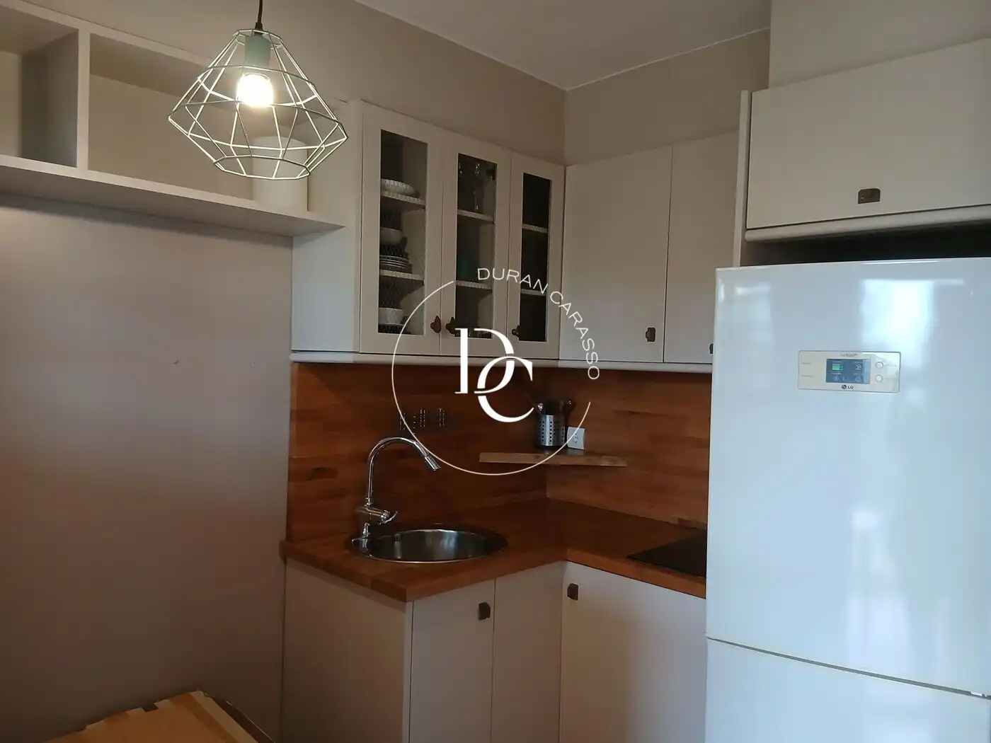 Küche von Wohnung zum Verkauf in Alp mit Heizung, Privatgarten und Terrasse