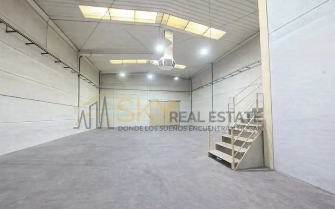 Nave industrial in vendita a Calle Platino 49, imagen 2