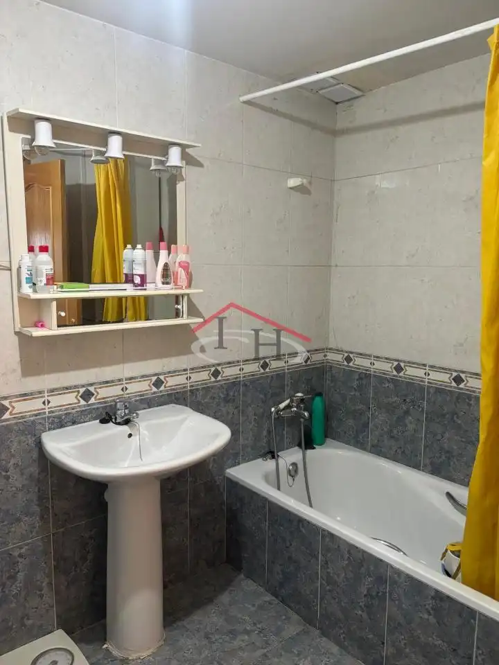 Badezimmer von Maisonette zum Verkauf in León Capital  mit Heizung, Parkett und Terrasse