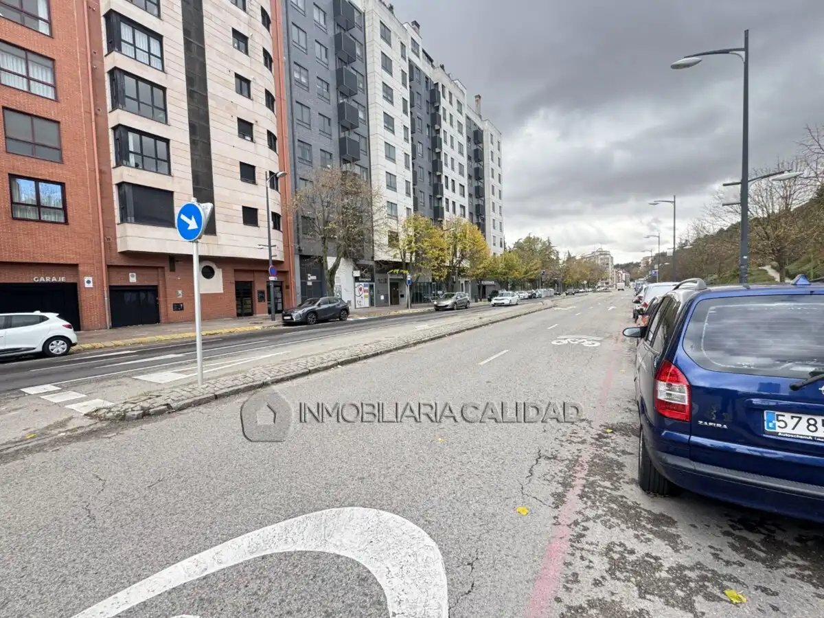 Vista exterior de Garaje en venta en Burgos