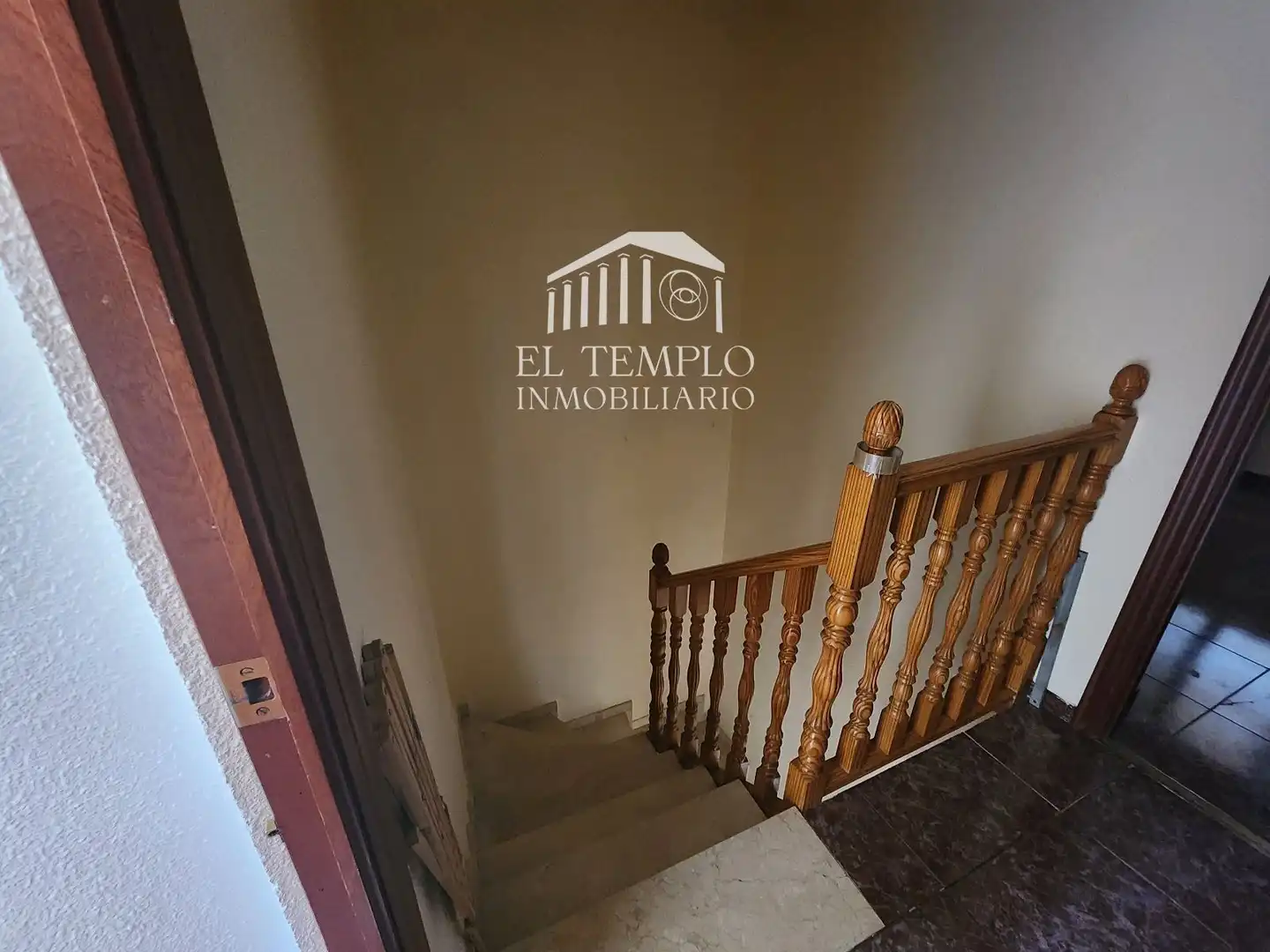 Casa adosada en venda en Onil amb Aire condicionat