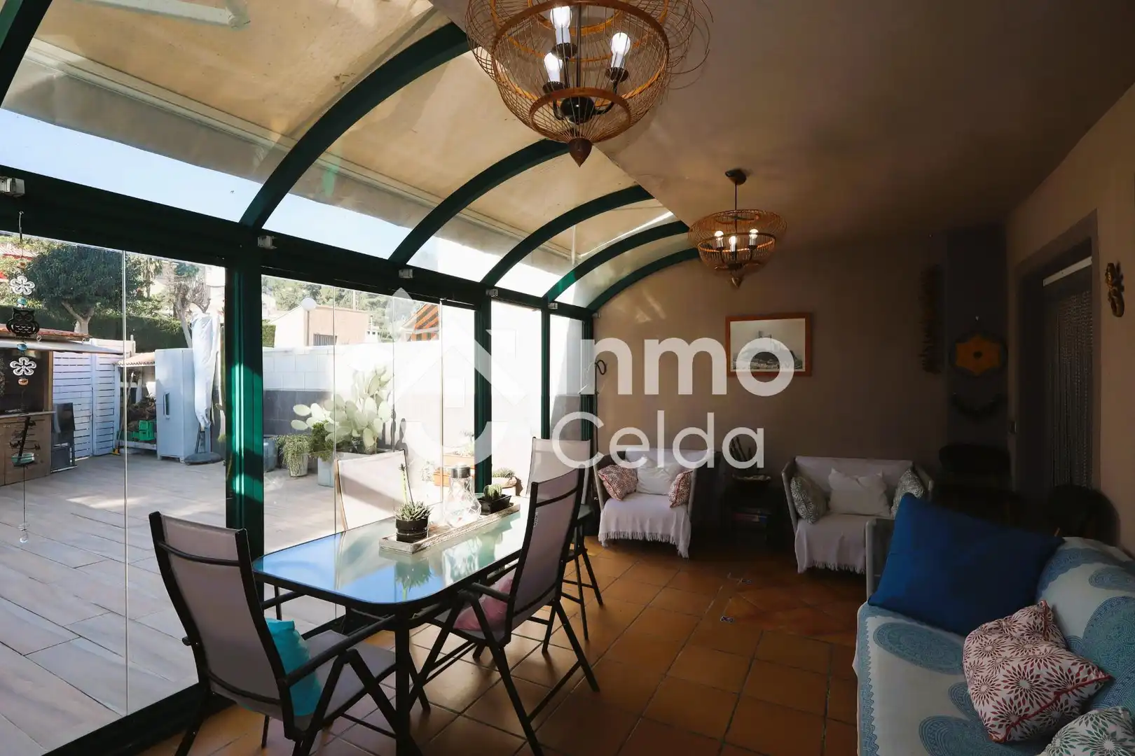 Terraza de Casa adosada en venta en Chiva con Aire acondicionado, Calefacción y Jardín privado