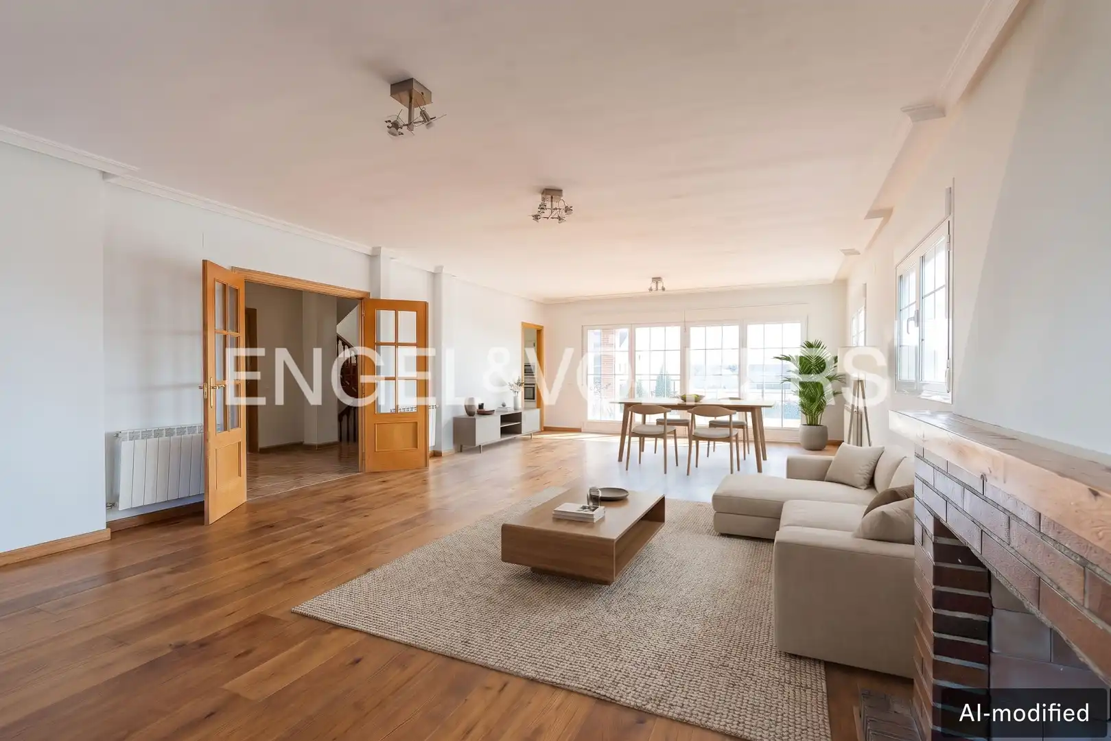 Casa con piscina en venta en Urbanizaciones, imagen 4