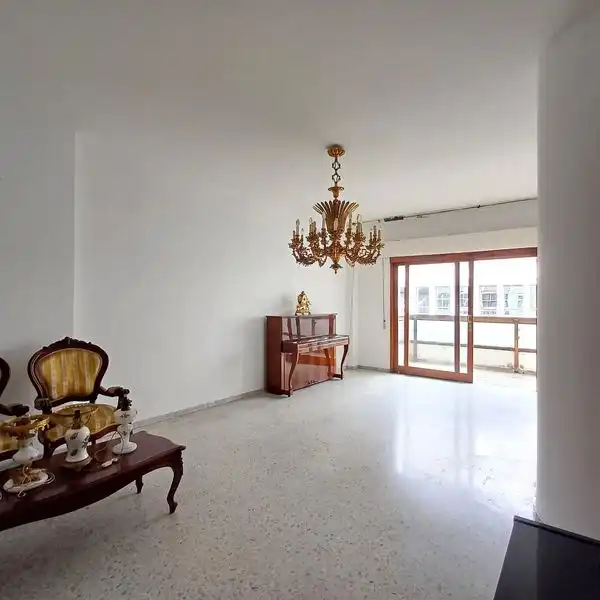 Piso en venta en Avenida Primero de Mayo, 26, Triana