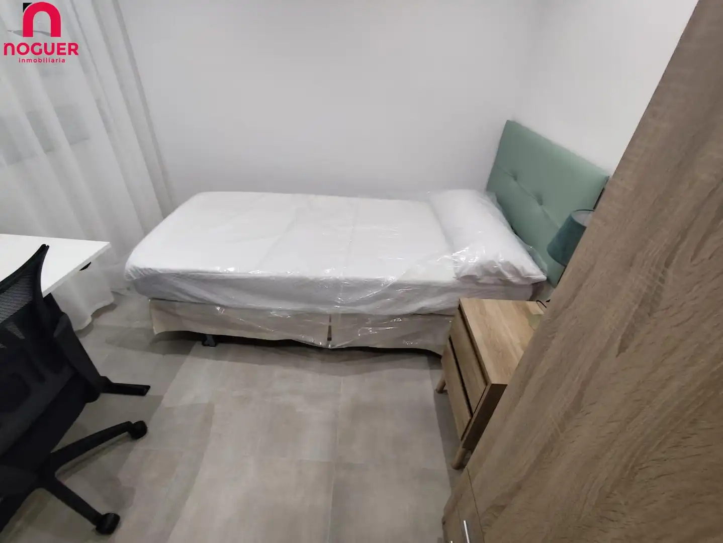 Schlafzimmer von Wohnung zur Miete in Córdoba mit Klimaanlage, Heizung und Möbliert