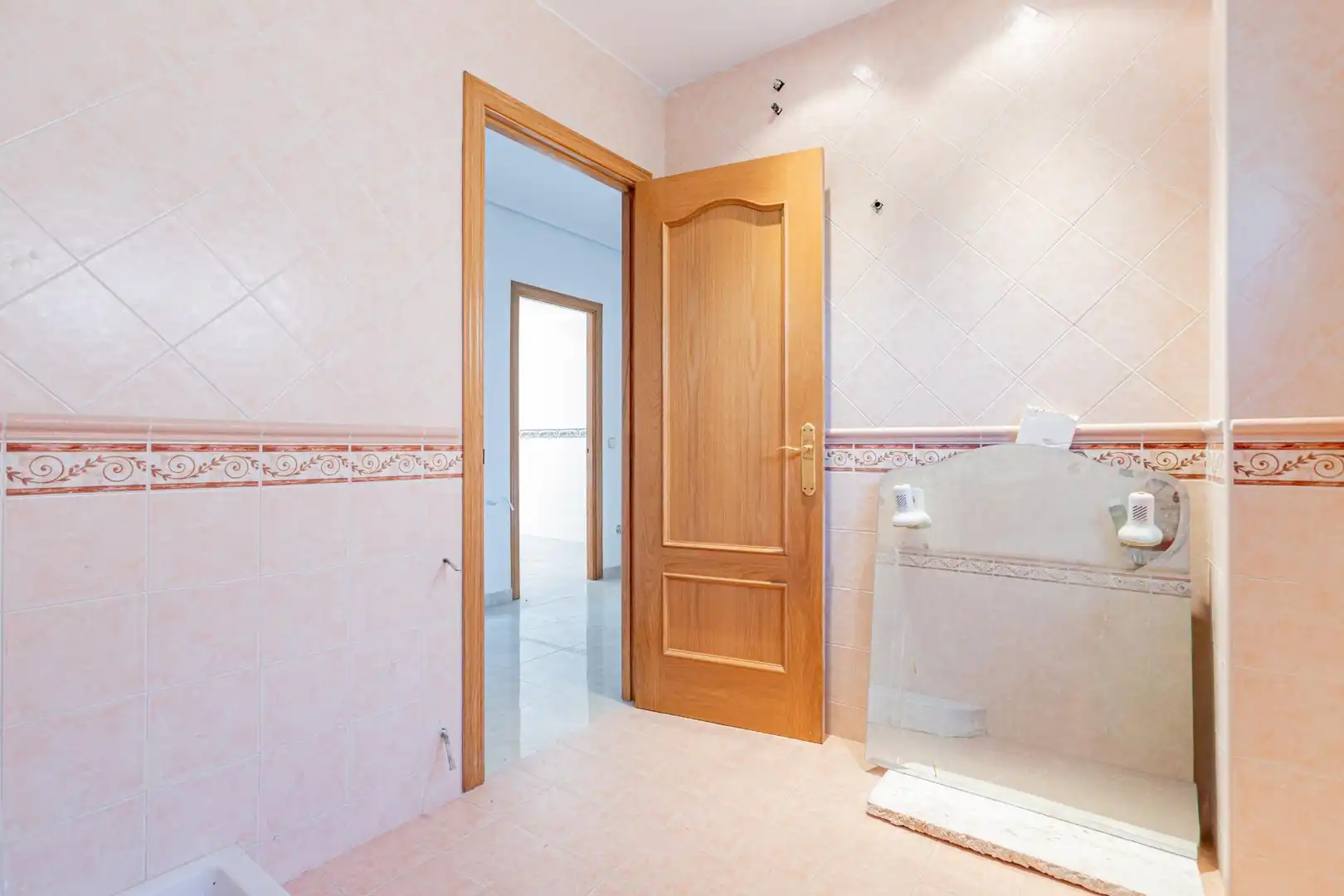 Baño de Casa o chalet en venta en Colmenar Viejo con Calefacción, Jardín privado y Terraza
