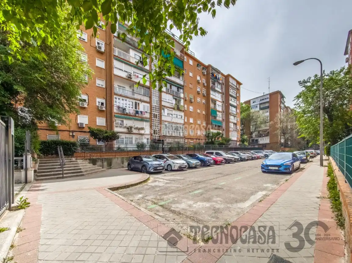 Vista exterior de Pis en venda en Madrid