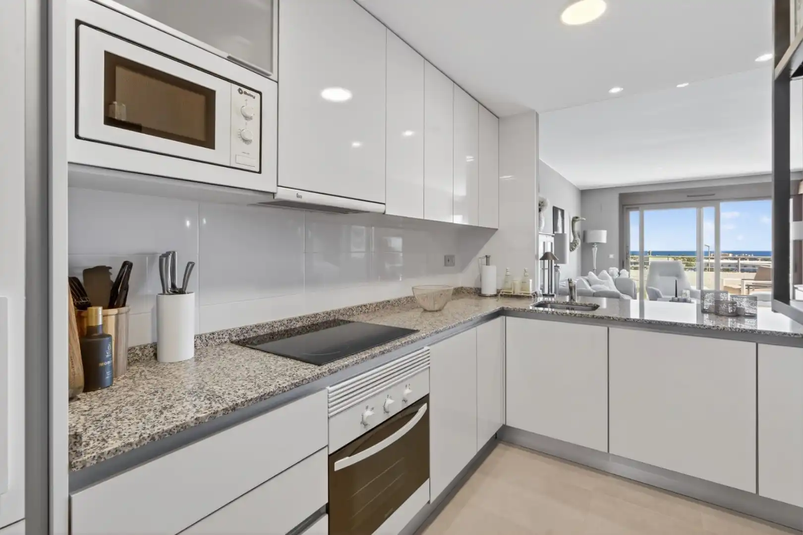Cocina de Ático en venta en Orihuela con Aire acondicionado, Calefacción y Jardín privado