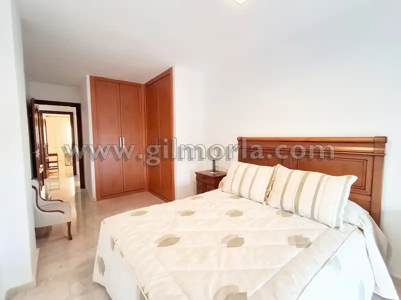 Habitación de Piso de alquiler en Vélez-Málaga con Terraza y Amueblado