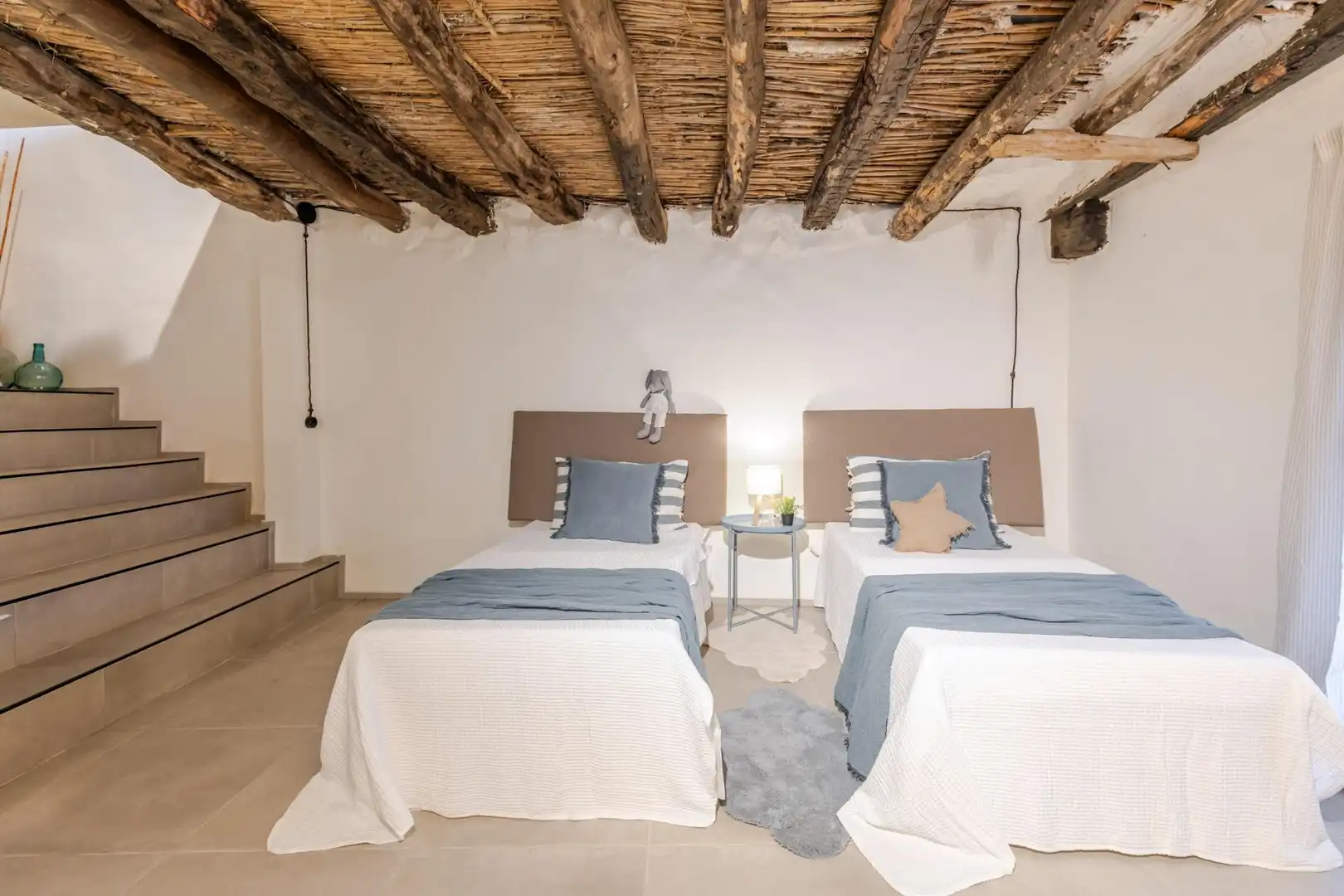 Habitación de Finca rústica en venta en Venta del Moro con Jardín privado, Terraza y Amueblado