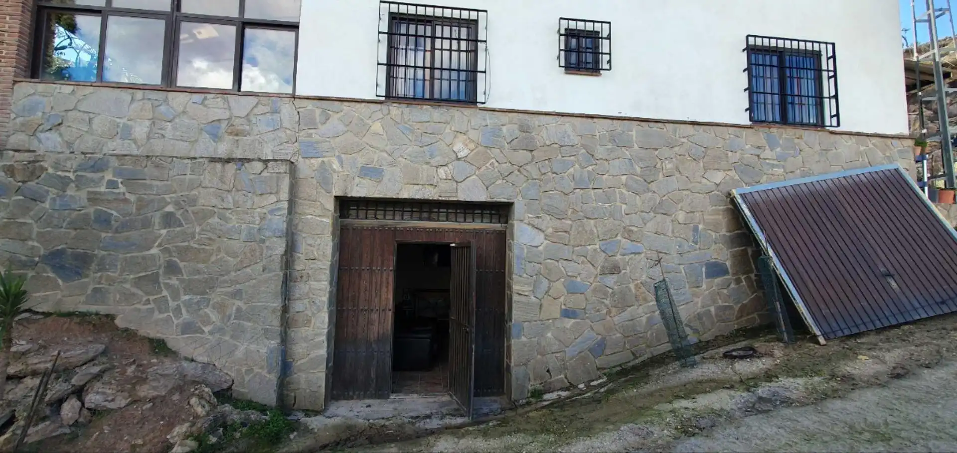 Vista exterior de Finca rústica en venda en El Burgo amb Calefacció, Jardí privat i Traster
