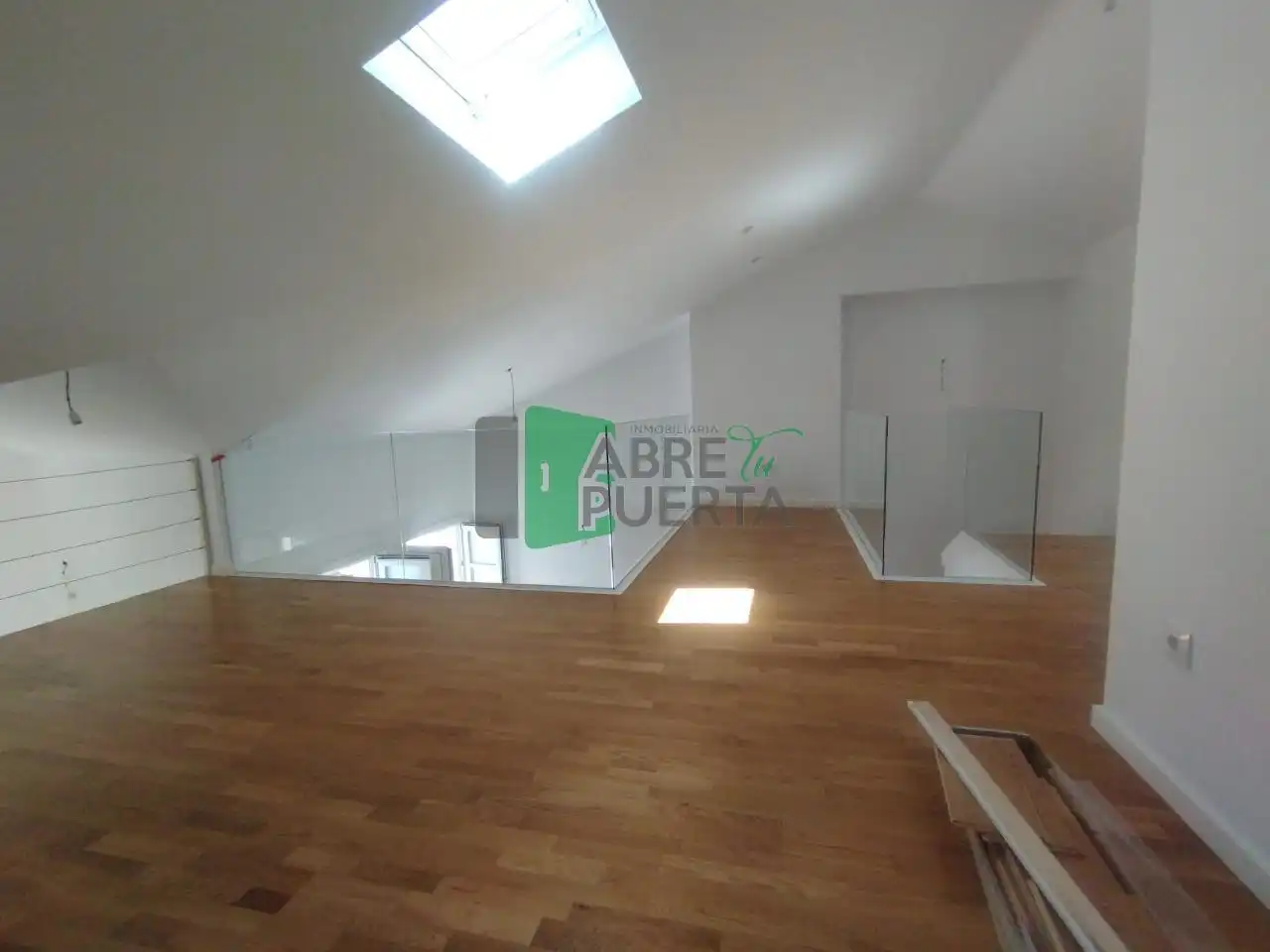 Maisonette zur Miete in Ourense Capital  mit Heizung, Abstellraum und Balkon
