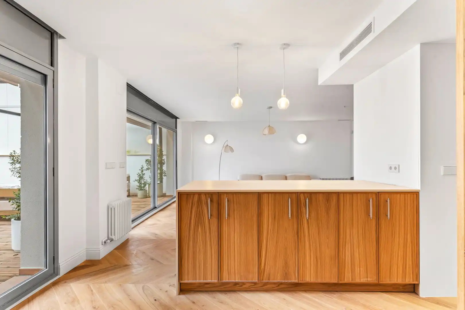 Küche von Erdgeschoss zum Verkauf in Barcelona mit Klimaanlage, Heizung und Terrasse