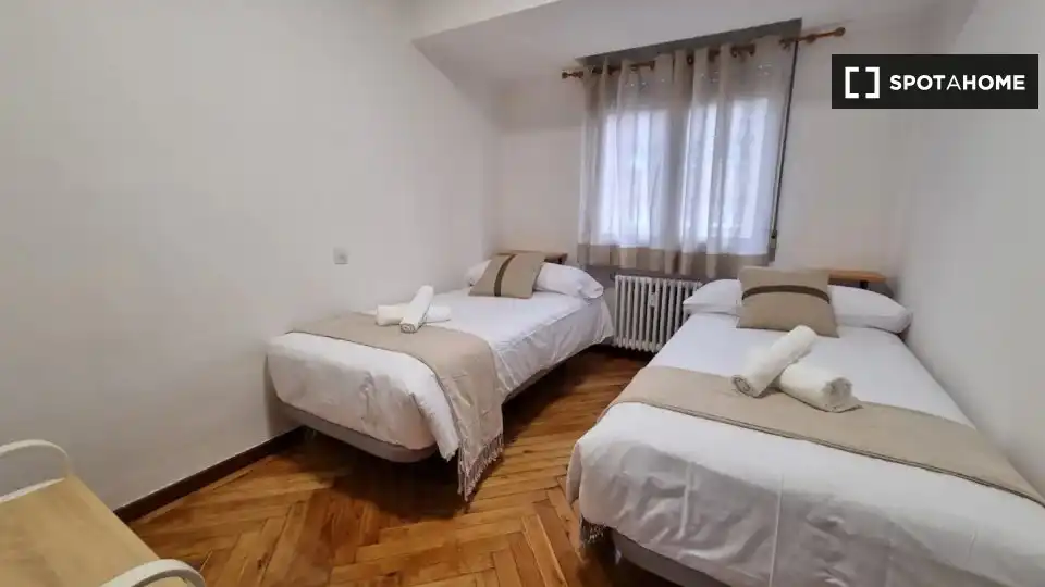 Habitació a Parque San Francisco - Uría