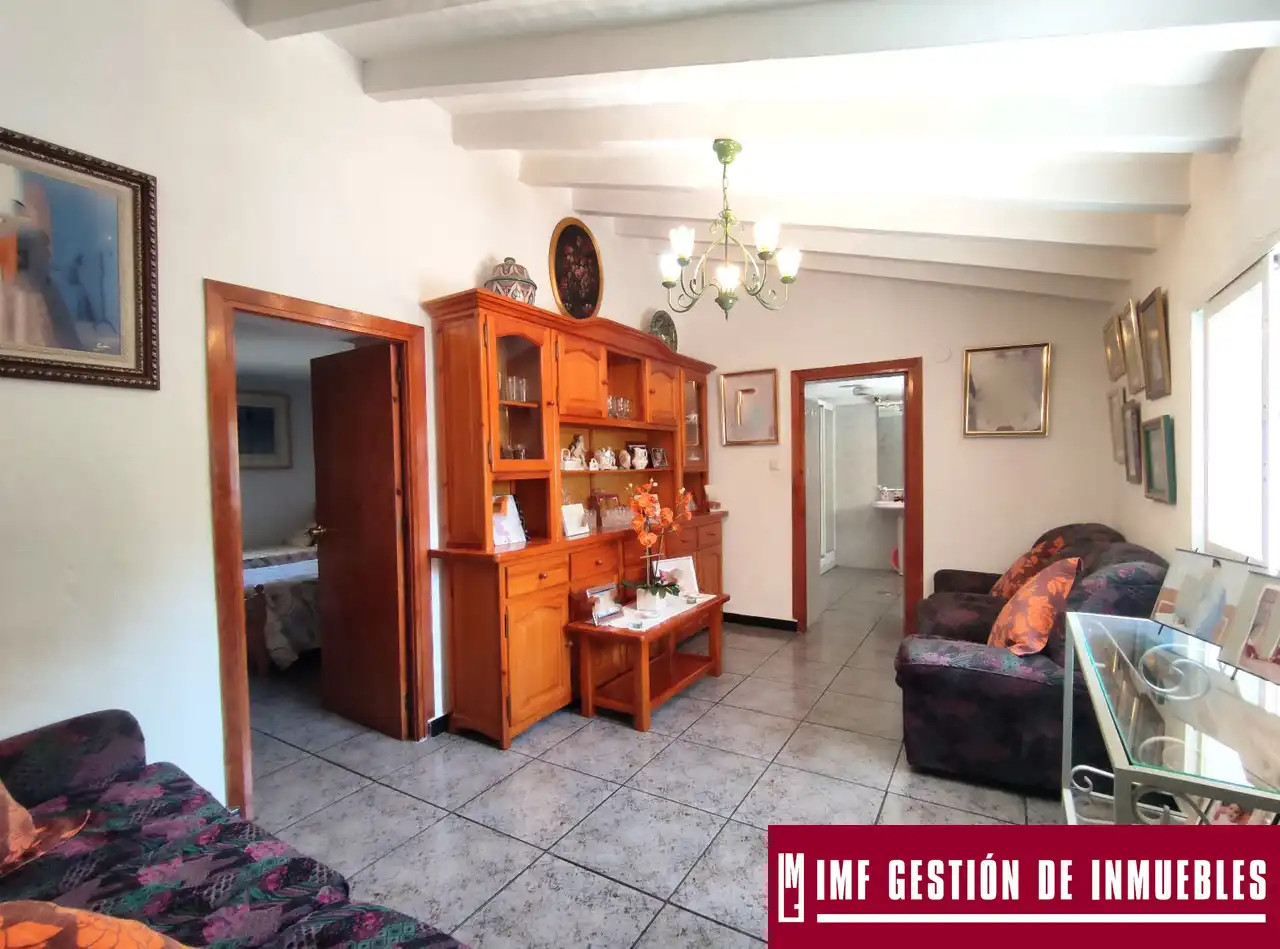 Finca rústica en venta en Canillas de Aceituno con Jardín privado, Terraza y Amueblado